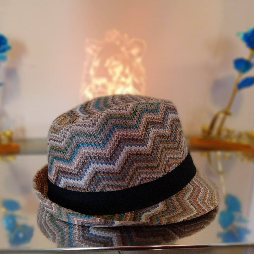 Fedora - Picture 2 of 4